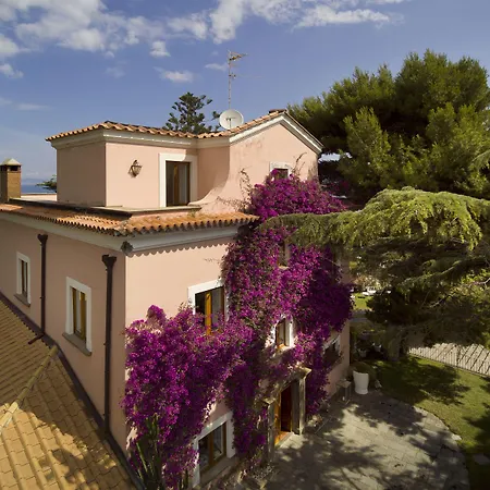 Capo Santa Fortunata Pensión