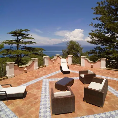 Capo Santa Fortunata Pensión 4*