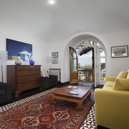 Capo Santa Fortunata Pensión